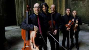PEPPE SERVILLO & SOLIS STRING QUARTET renato carosone